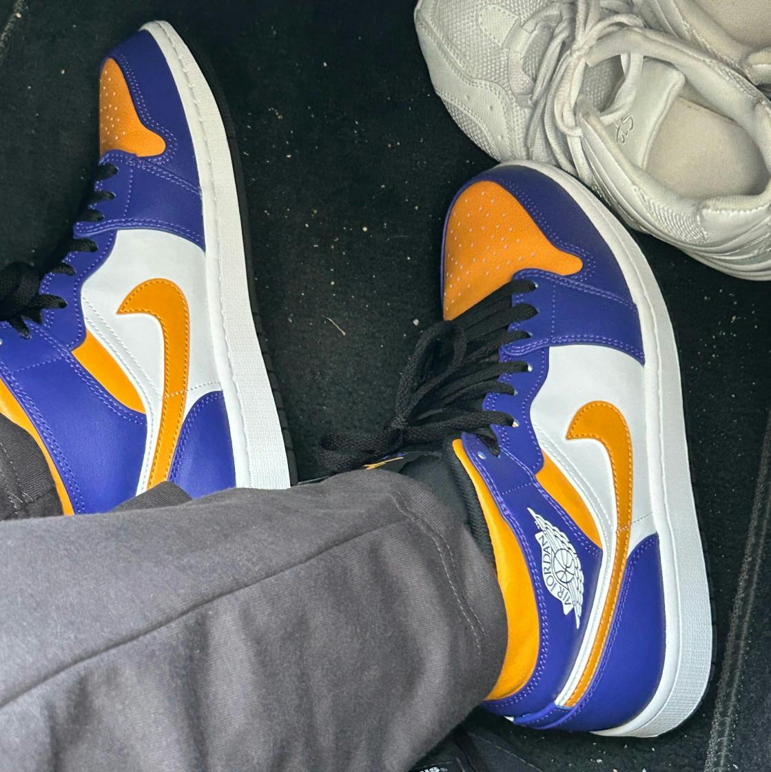 Air Jordan 1 Mid 'Lakers' DQ8426-517 Air Jordan 1 Mid 'Lakers' DQ8426-517